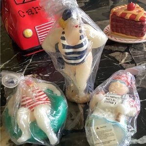 New vintage Boston warehouse set of 3 bathing beauties bbq chef wax candles